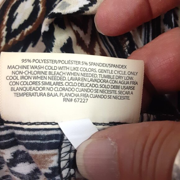 Bobbie Brooks Long Skirt Size LG pullon Boho Aztec Vent Waist 30inch Length 40in - Picture 8 of 9